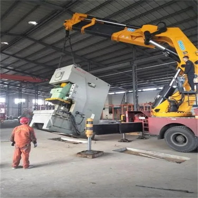 天安乡80吨折臂吊车出租附近电话