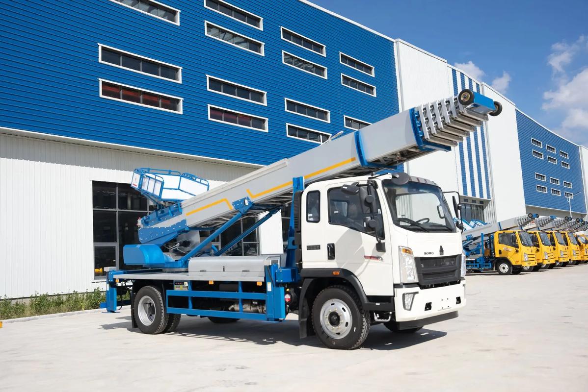 天安乡出租云梯车高空作业车 建筑垃圾搬运